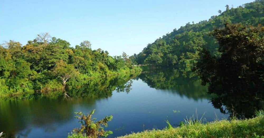 Prantik Lake Hilly Areas