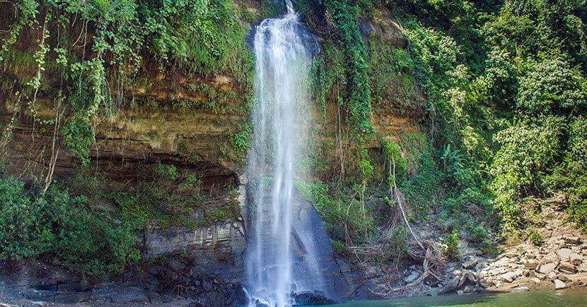 rijuk-waterfall-bandarban