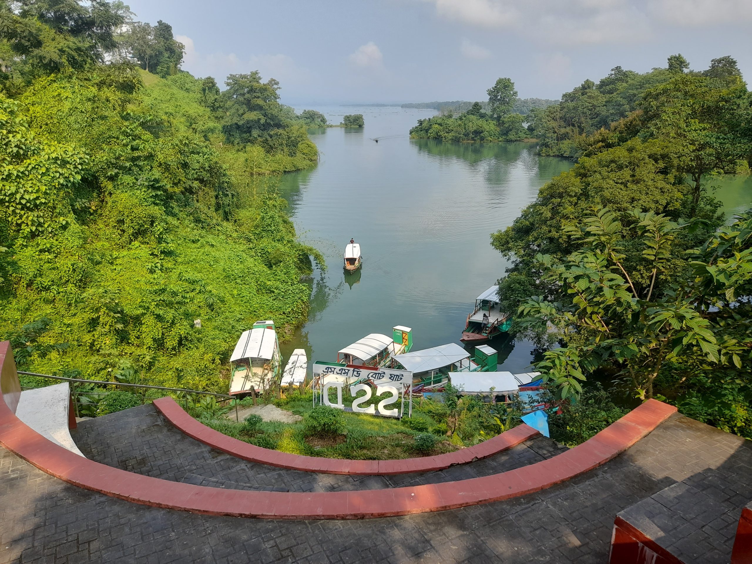 Lake Paradise Picnic Spot - Boat Ghat